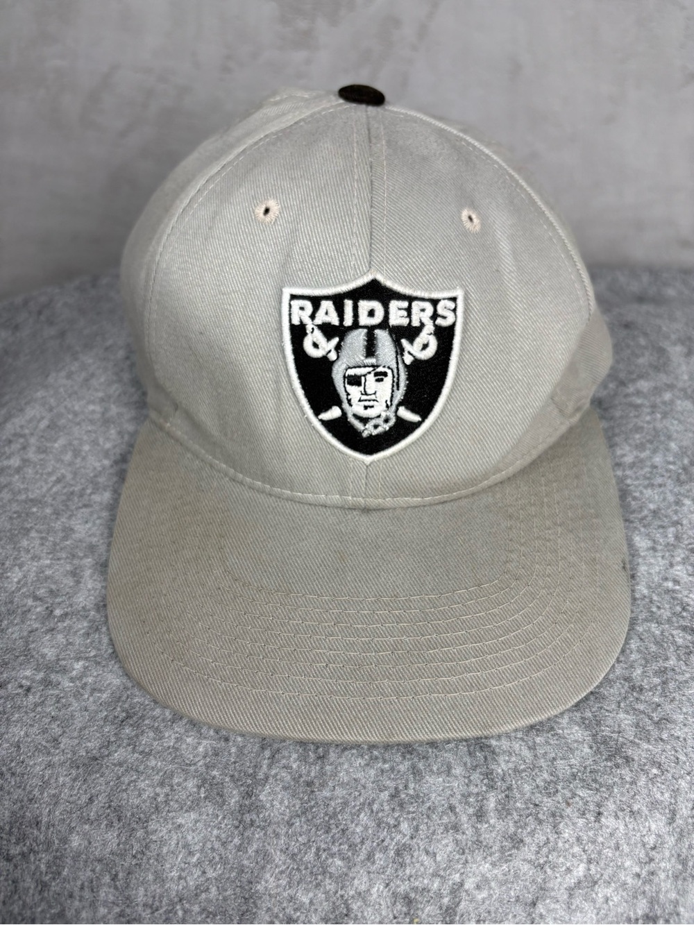 Vintage Oakland Raiders Hat NFL Twins Enterprise Strapback Cap Beige